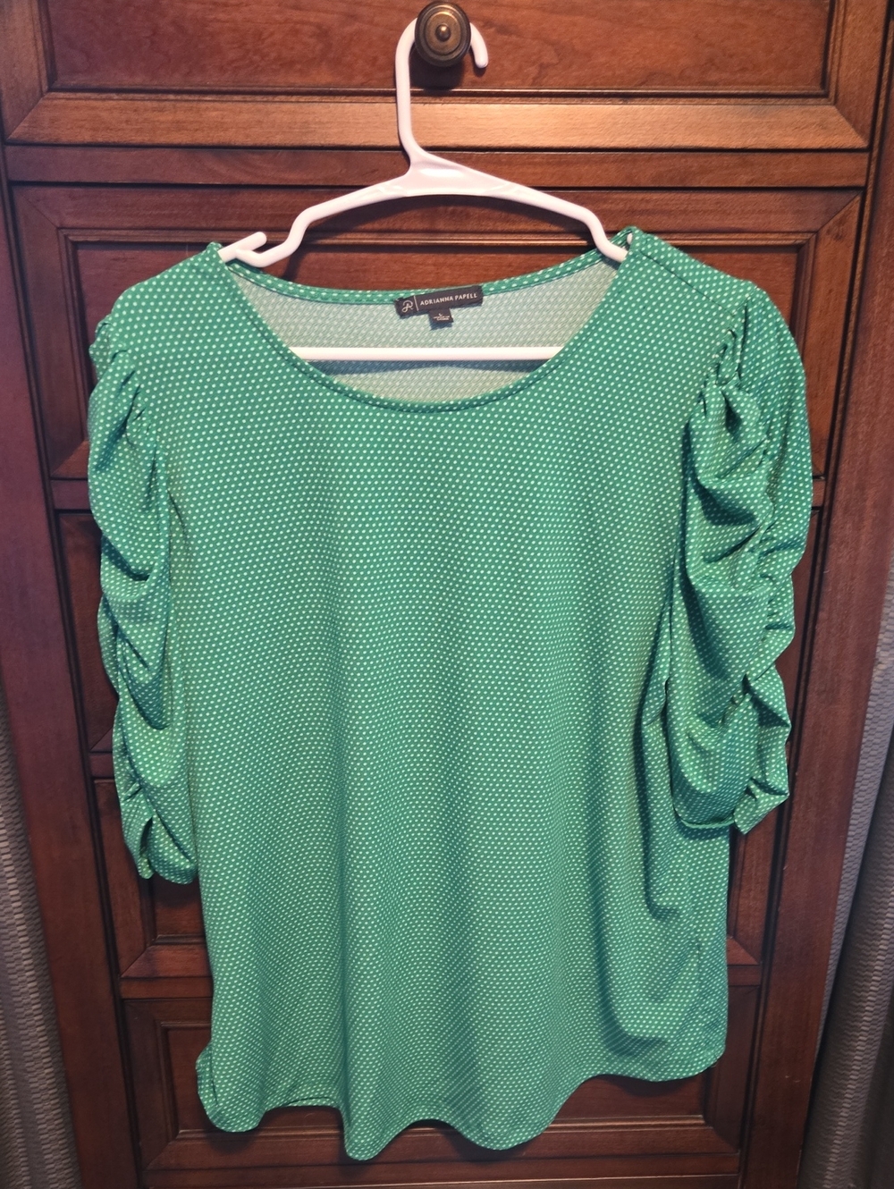 Adrianna Papell Emerald Green Dot Ruched Sleeve Long Sleeve Top